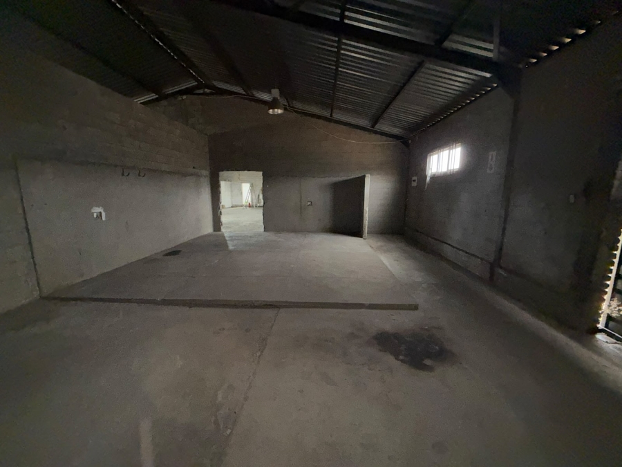 To Let Commercial Property for Rent in Worcester Western Cape